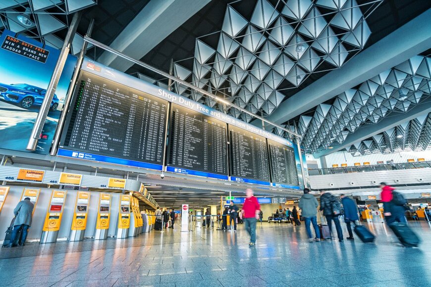 フランクフルト空港での両替がSNSで話題！背筋も凍るような結果に驚きの声が続出