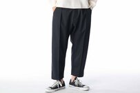 楽チンなのは当たり前。外出時も“ちゃんと見え”するイージーパンツ4選