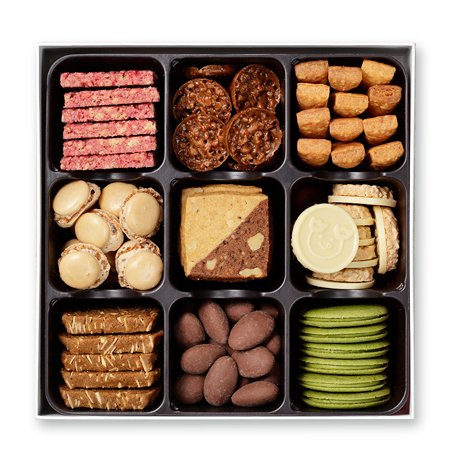 9種類の焼き菓子が詰め込まれた商品