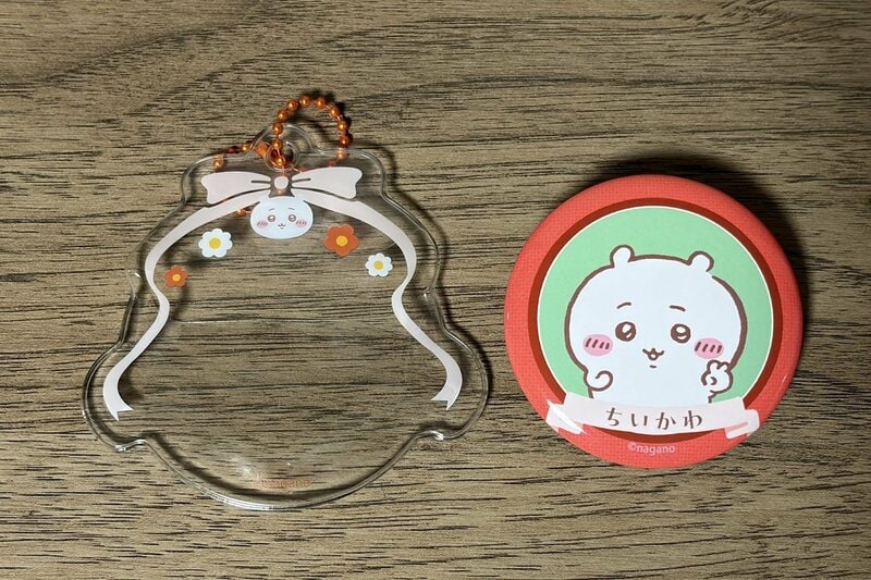 キャンドゥ、ちいかわ 缶バッジ&カバーセット筆者撮影写真