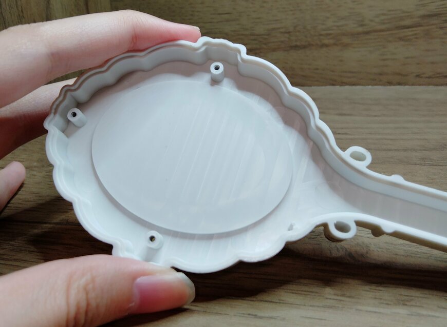 筆者撮影（セリア、インテリアオブジェ ミラー）