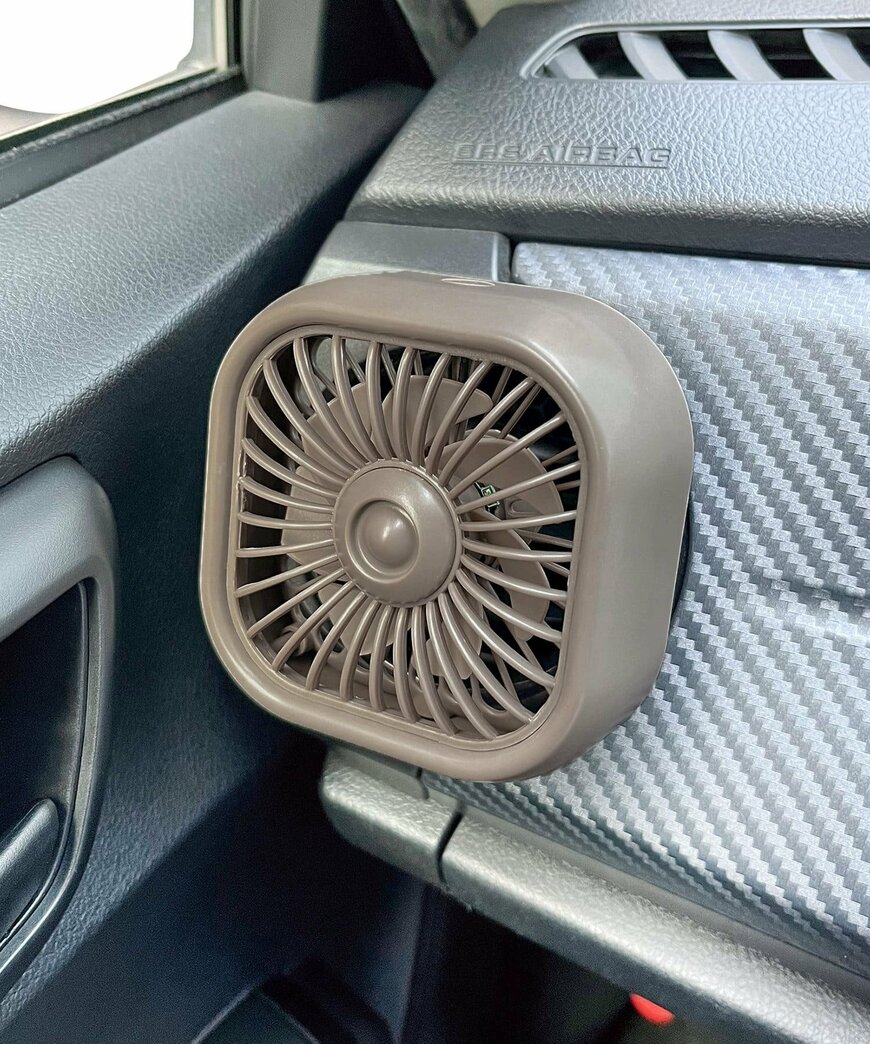 出所:3COINS公式 CARエアコン用ファン