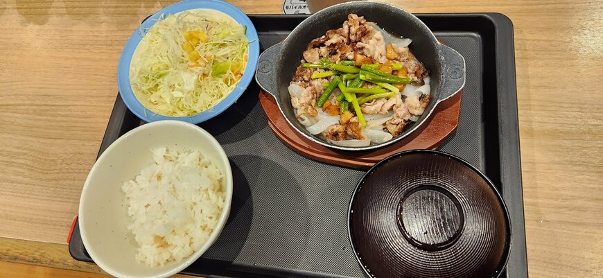 にんにく牛バラ焼定食