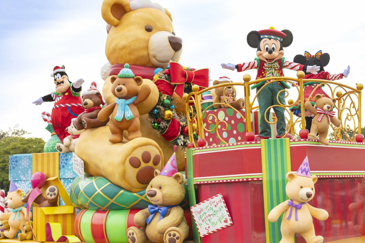 東京ディズニーランドで10年ぶりにXmasの新パレードが誕生！ミッキー