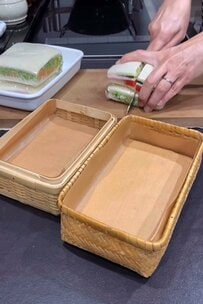 「絶対美味しいやつ！」朝が早い旦那さんに作る【具どっさり！サンドイッチ弁当】分厚い断面が彩り鮮やか！ボリューム満点！
