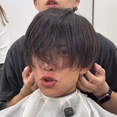「カットはもう半世紀前くらいです」男性が久しぶりのヘアカットで爽やかイケメンにスタイルチェンジ