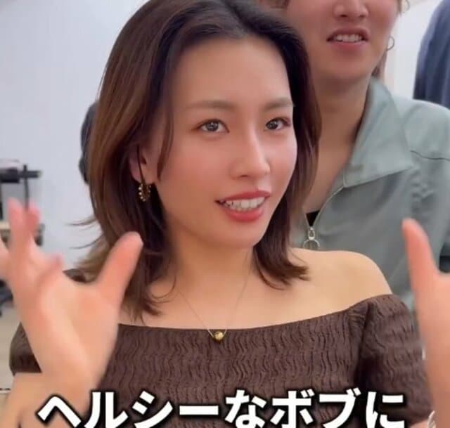 大人っぽい印象の女性「ヘルシーなボブにしたい」とオーダーした結果…抜け感たっぷりのボブに大変身！アフター姿が話題