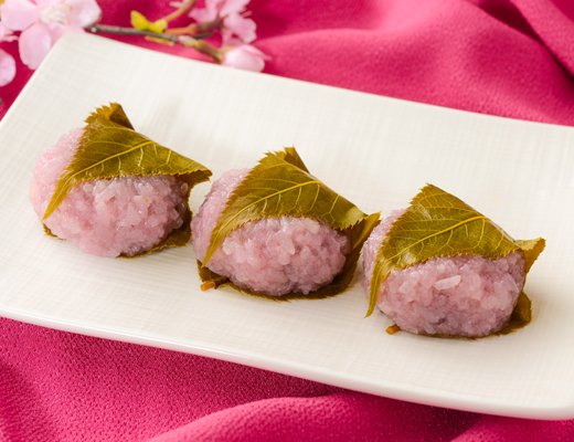 ローソンの新商品:桜餅 こしあん 3個