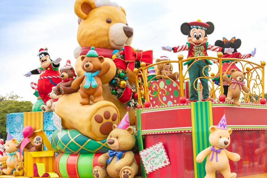 東京ディズニーランドで10年ぶりにXmasの新パレードが誕生！ミッキーたちが楽しく遊ぶ愉快な姿に注目