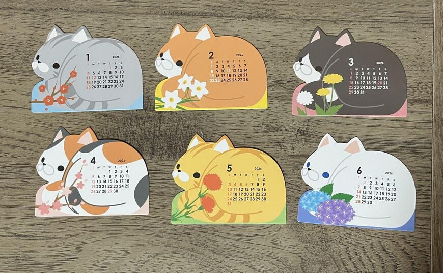 筆者撮影（ダイソー、アニマルダイカットカレンダー（ねこ））