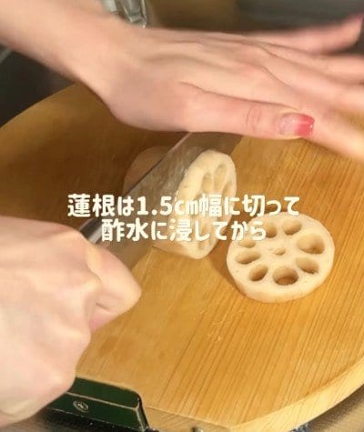 【蓮根の豚巻き弁当】とろシャキ食感が最高　同棲中の彼氏に作る節約弁当が美味しそう