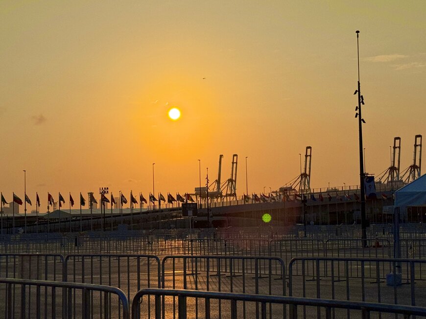 朝焼けの東ゲート