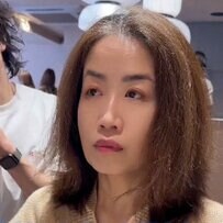 「自宅で再現できる髪型」を希望する女性　お任せカットの意外なアフターに思わず笑顔