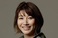 「脚長っ」狩野舞子さんミニスカゴルフウェアで超美脚披露「スタイル抜群」「何もかも似合う」の声 今年1月人気アイドルと結婚