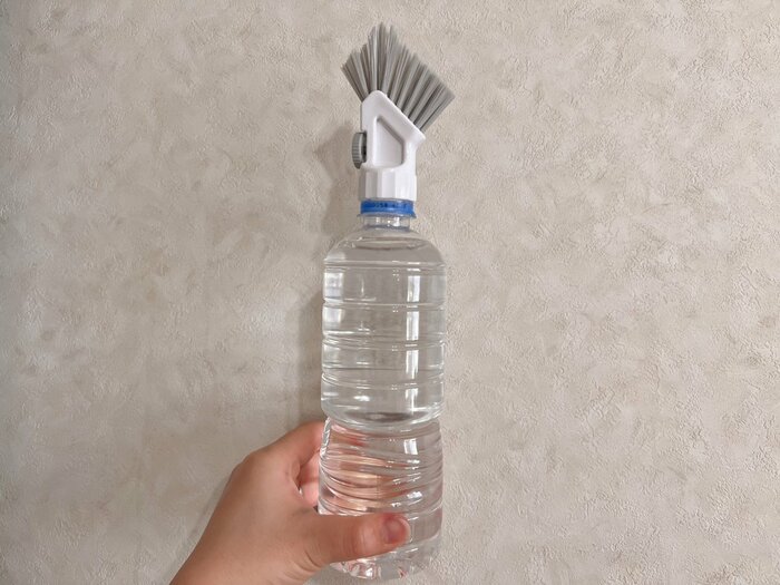 白とグレーのシンプルな色合い