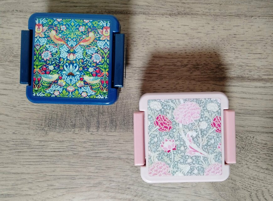 筆者撮影（セリア、フルーツボックス150ml ウィリアムモリス柄）