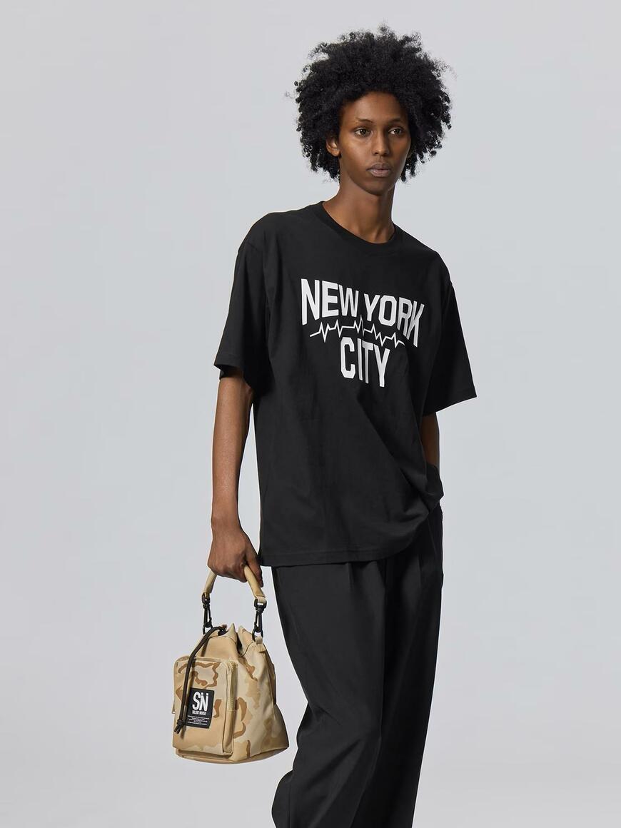 出所：GU公式オンラインストア