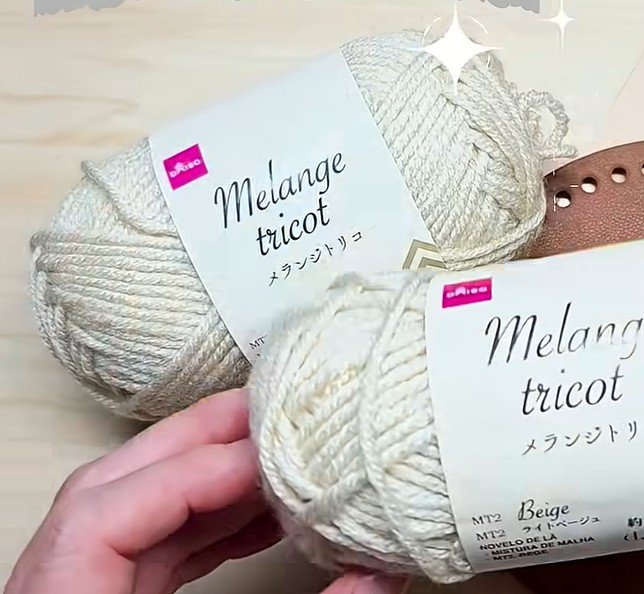 【100均】ダイソーの毛糸「メランジトリコ」で編むベージュの“ぷっくりトートバッグ”に約1万2000回再生
