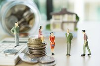 50代の専業主婦や主夫が投資に悩んでいるのはなぜ？