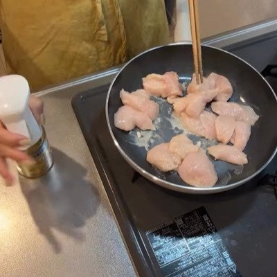 【バジルチキン弁当】柔らかくてふわふわ！詰め方もオシャレでお昼が待ち遠しくなりそう