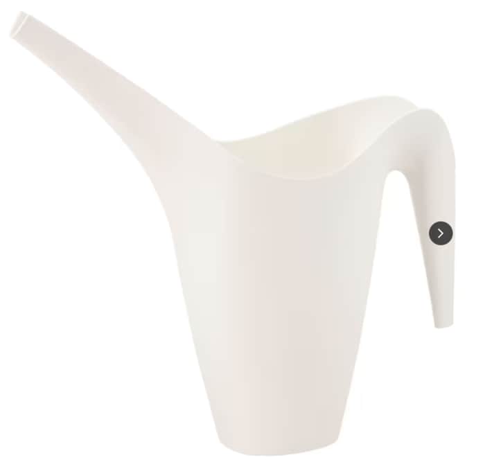 ディスプレイとしても活躍する、おしゃれなじょうろ