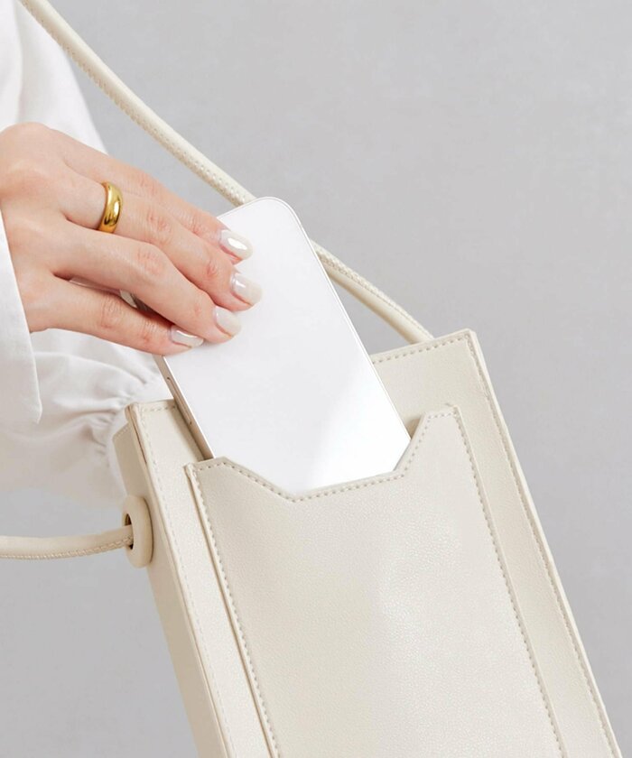 スクエアショルダーバッグ