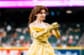 ディズニープリンセスのメジャーリーグ始球式にメロメロ！可憐な投球に「チームに入ってくれ！」「最高に可愛い」の声