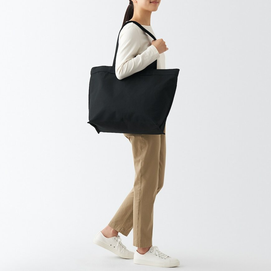 出所：無印良品ネットストア 帆布 持ち手が二つある トートバッグ