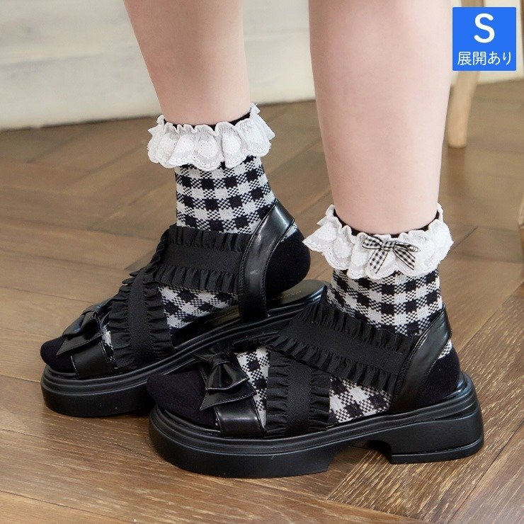 出所：しまむらパーク　レディース　サンダル（星名桜子）