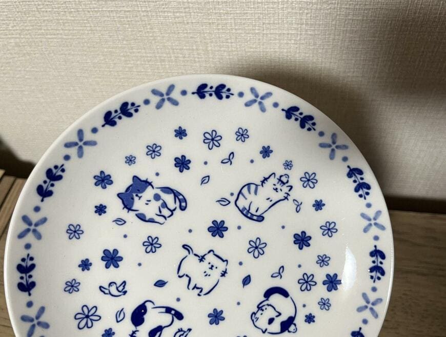 セリア、プレートM 藍色ねこ