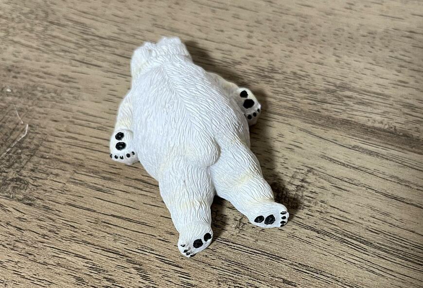 キャンドゥ、リトルフレンド ダラけたシロクマ