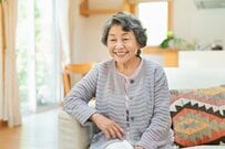 来月10月15日に振り込まれるのは「8月分と9月分」【年金】支給は年6回、偶数月15日に前2か月分
