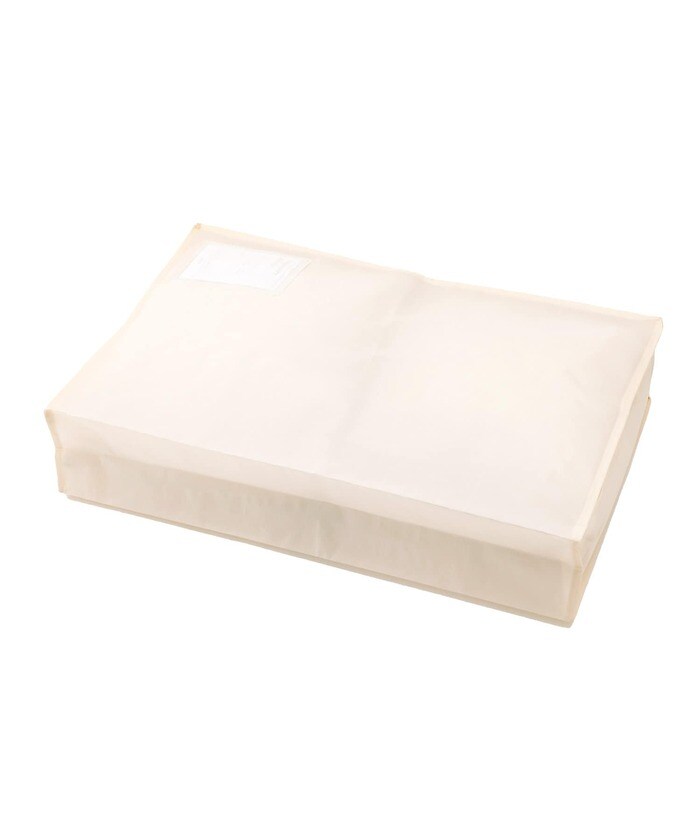 ベッドやソファの下に収納しやすい形状のフタ付きシアーボックス