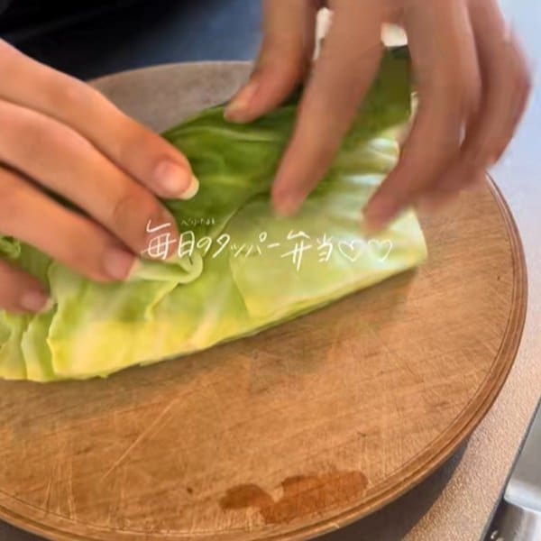 母が「夫と娘に作る」オムライス弁当が最高すぎる…　揚げたての〈大葉の肉巻き〉もたまらない