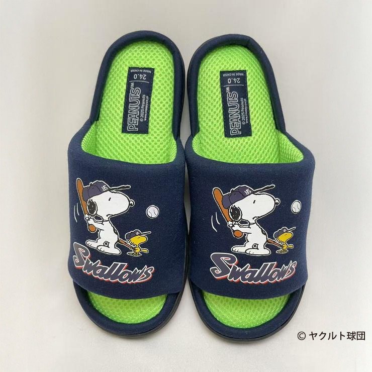 出所：しまむら公式　サンダル（PEANUTS×東京ヤクルトスワローズ）