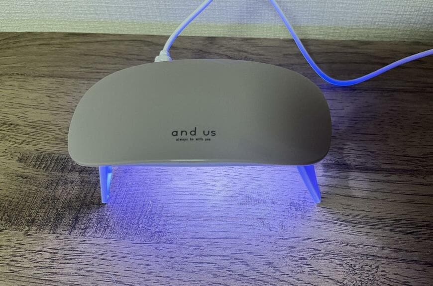 3COINS 、UVLEDネイルライト／and us　画像