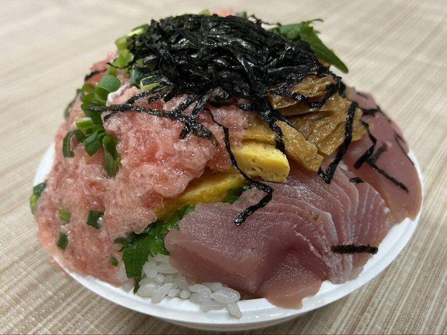 ねぎとろ丼の大盛り