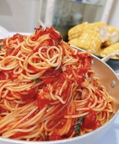 渡辺美奈代 手作りディナーを披露「トマトパスタ」に「素敵」の声