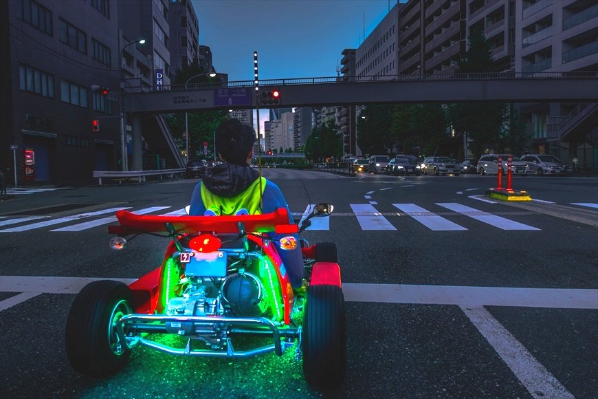 都内で問題多発！ 法律のすき間を走る「公道カート」