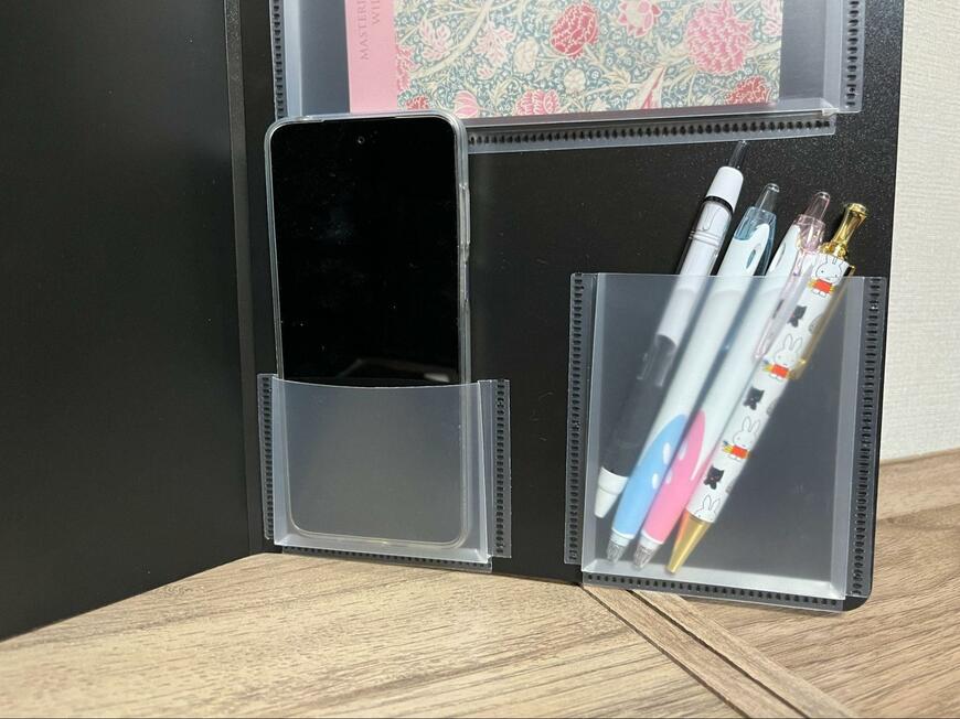 ダイソー、4面クリップボード(スタンドタイプ)画像