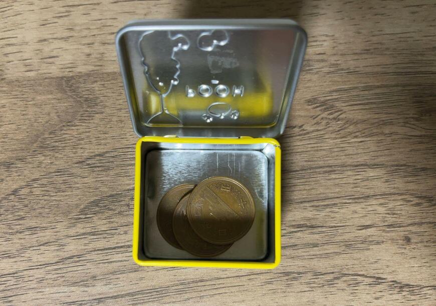 セリア、プー＆フレンズ ミニミニ缶ケース写真