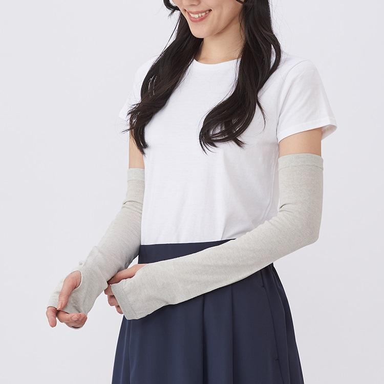 ボタニカルダイ綿混アームカバー