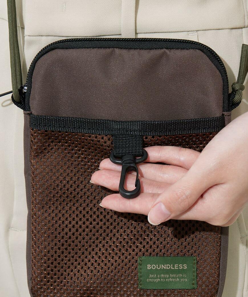 3COINS、サコッシュ画像