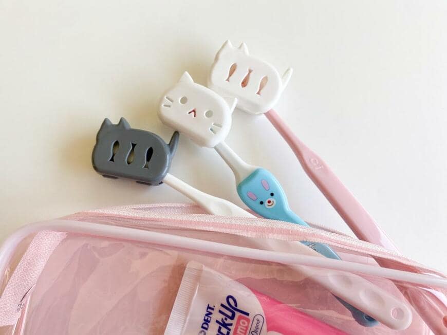 「ねじるケーブルバンド」「抗菌歯ブラシキャップ」