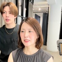 【大変身】ワンレンの女性が”前髪あり”のショートに大胆イメチェン！思わず照れるほどスッキリ美人に