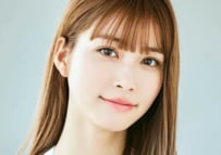 生見愛瑠、馬耳＆顔に“墨”がついた姿に「墨汁ついても可愛い」「期待を裏切らない」ファン悶絶