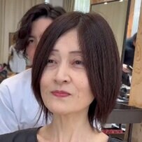 「前髪の正解が分からない…」今まで適当に前髪を流していた女性の大胆チェンジに「すっごく似合います」「ヤバっ」