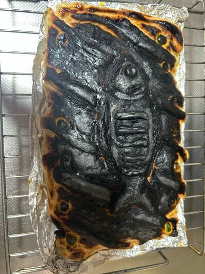 焦げてしまったパイ