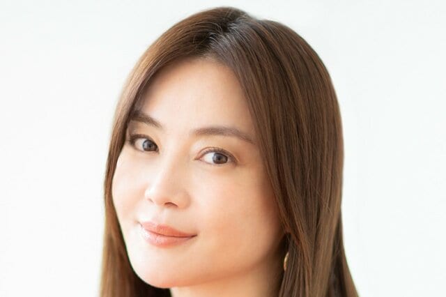 49歳 観月ありさ「エルメス」黒レザーコーデが話題「かっこよさの極み」「初代10頭身」「マジセレブ」