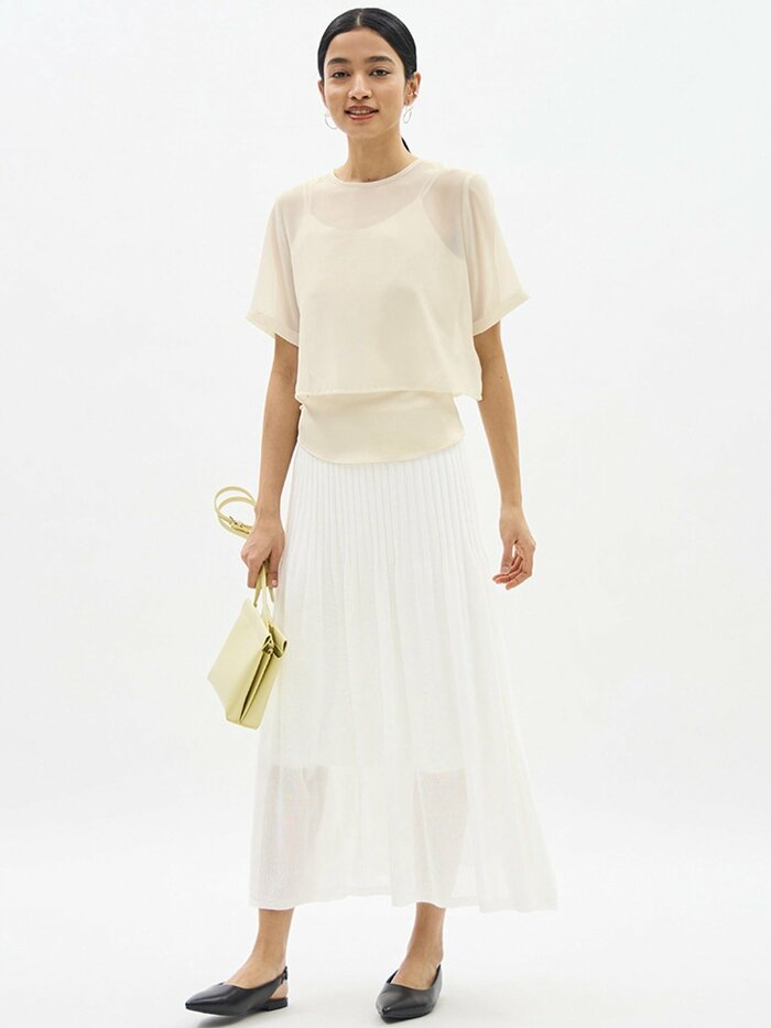 GU公式 シアーニットフレアスカート